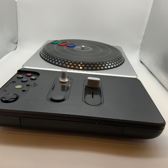 Vintage DJ Hero XBOX 360 Wireless Turntable Controller Untested AS IS For Parts - Picture 5 of 16